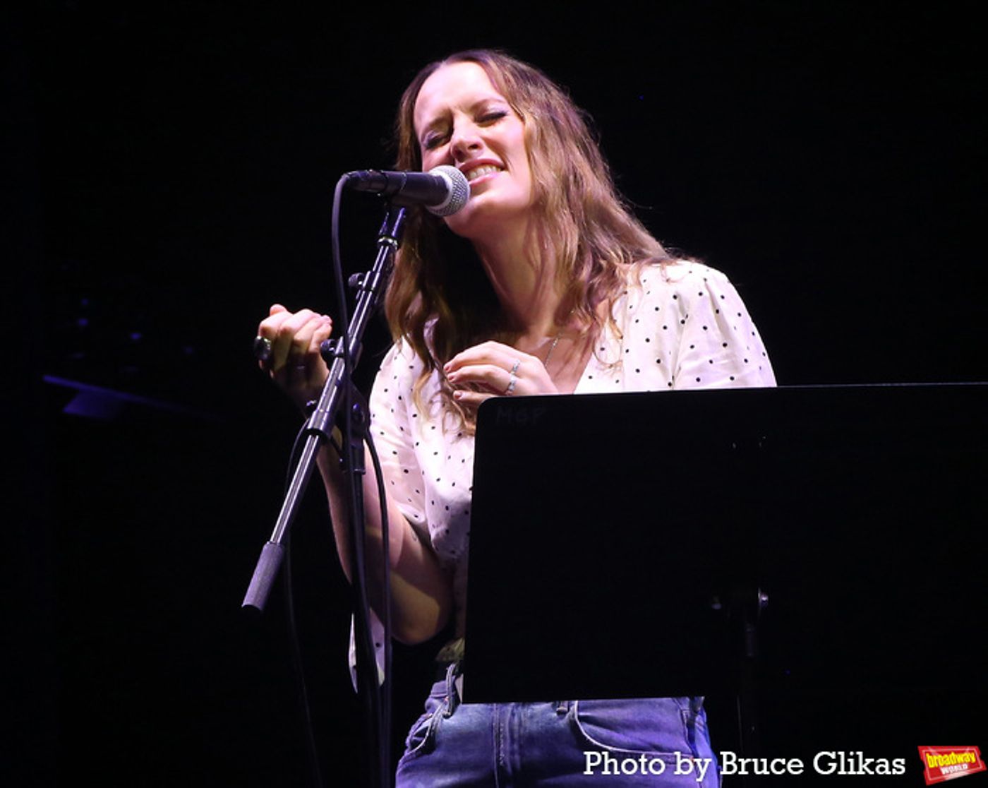 Photos: Ingrid Michaelson Performs Songs from New Album at THE NOTEBOOK  Image