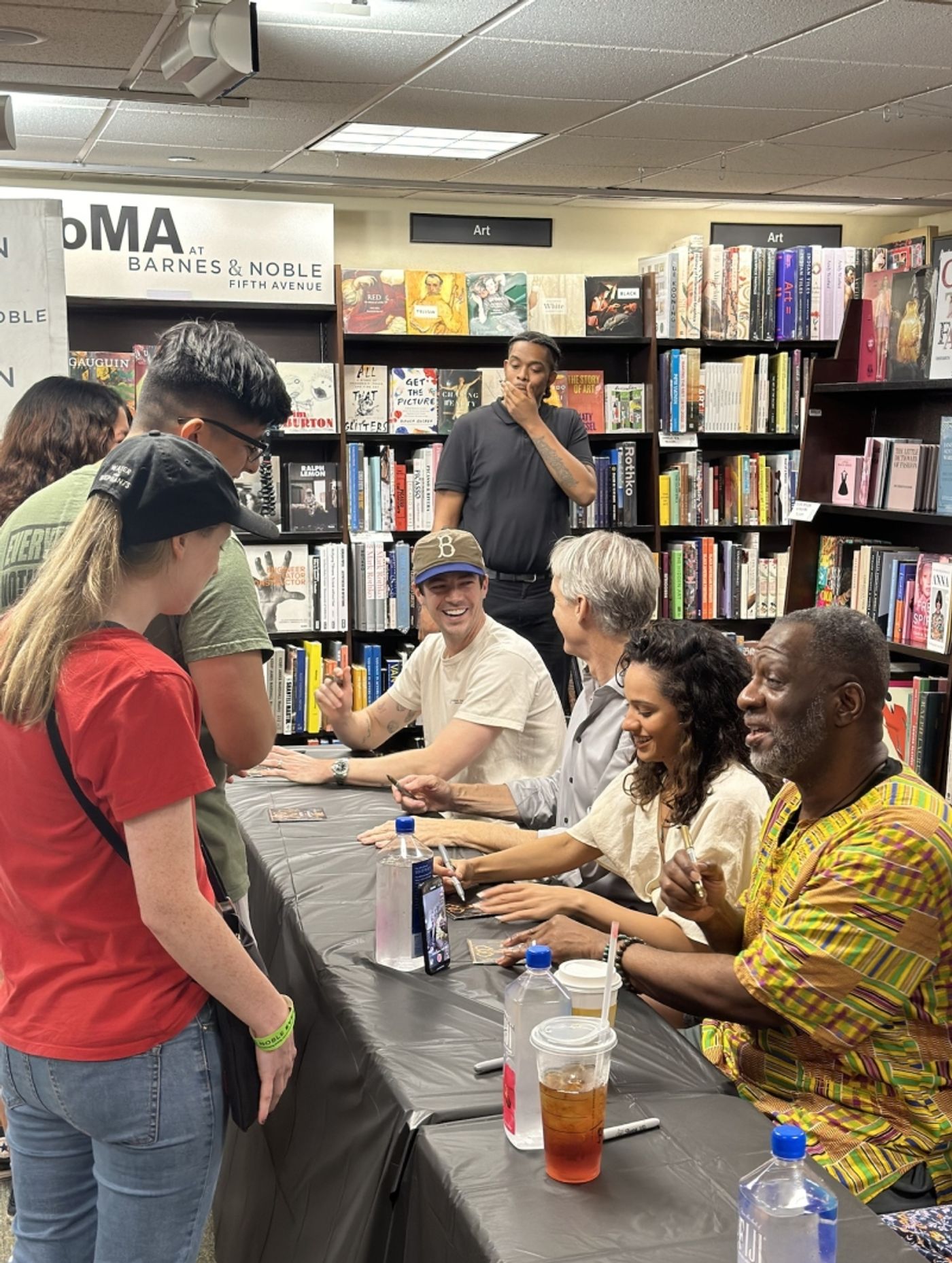 Photos: WATER FOR ELEPHANTS Cast Signs Albums at Barnes & Noble  Image