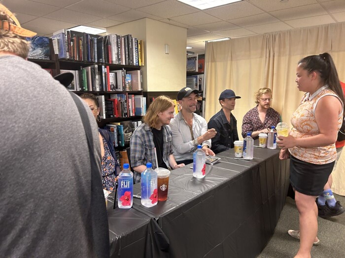 Photos: WATER FOR ELEPHANTS Cast Signs Albums at Barnes & Noble  Image