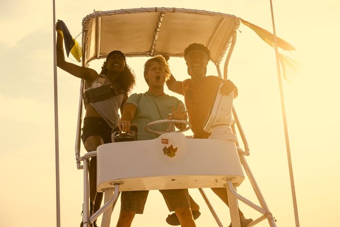 Video/Photos: Netflix Drops OUTER BANKS Season 4 Teaser and First-Look Photos Image