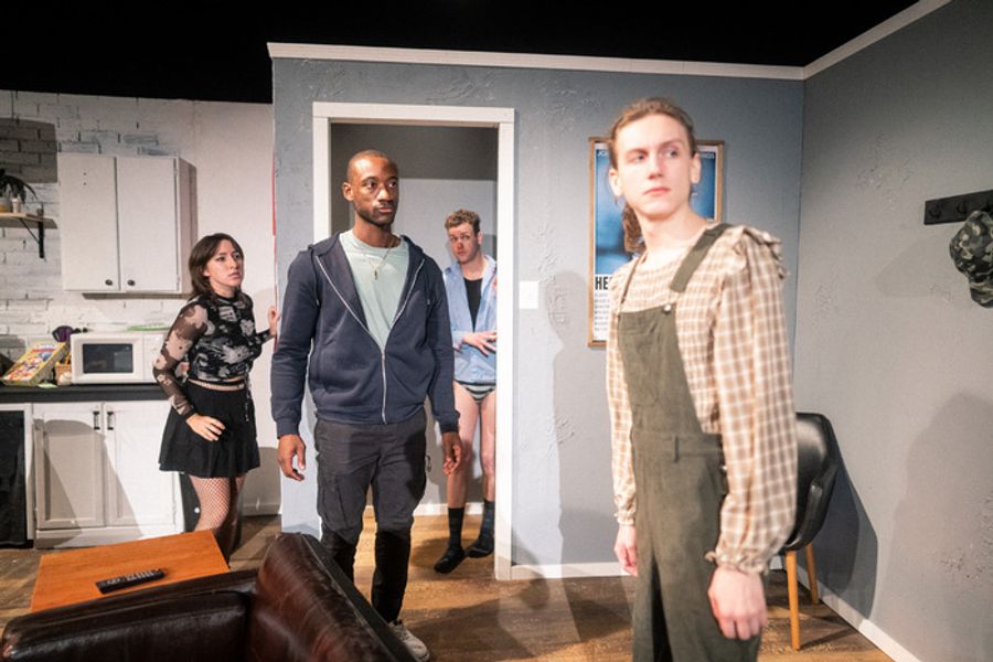 Photos: First Look At 7 MINUTES TO LIVE At Chicago Dramatists Image