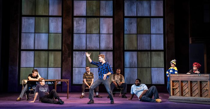 Photos: THE FULL MONTY at Paramount Theatre — photo 9 of 17