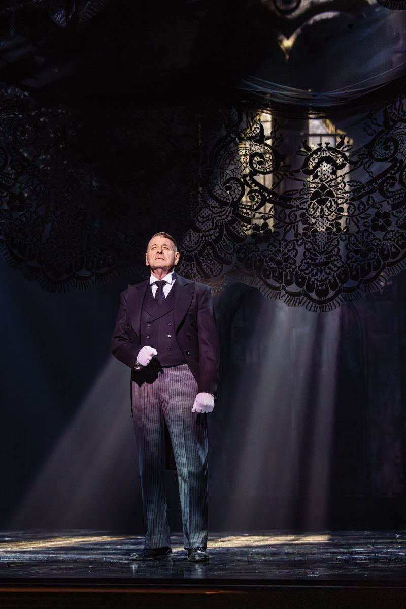 REVIEW: SUNSET BOULEVARD Showcases Australian Talent But Brightman Doesn't Quite Get The Return Her Norma Wanted Image