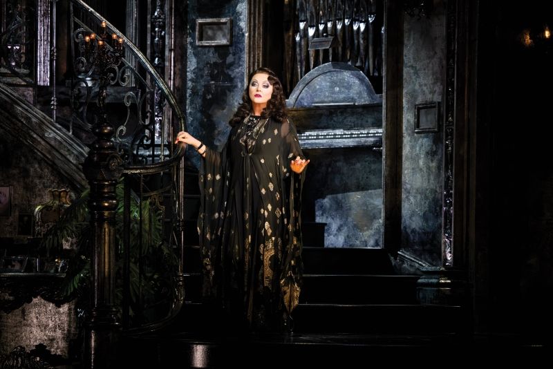 REVIEW: SUNSET BOULEVARD Showcases Australian Talent But Brightman Doesn't Quite Get The Return Her Norma Wanted Image