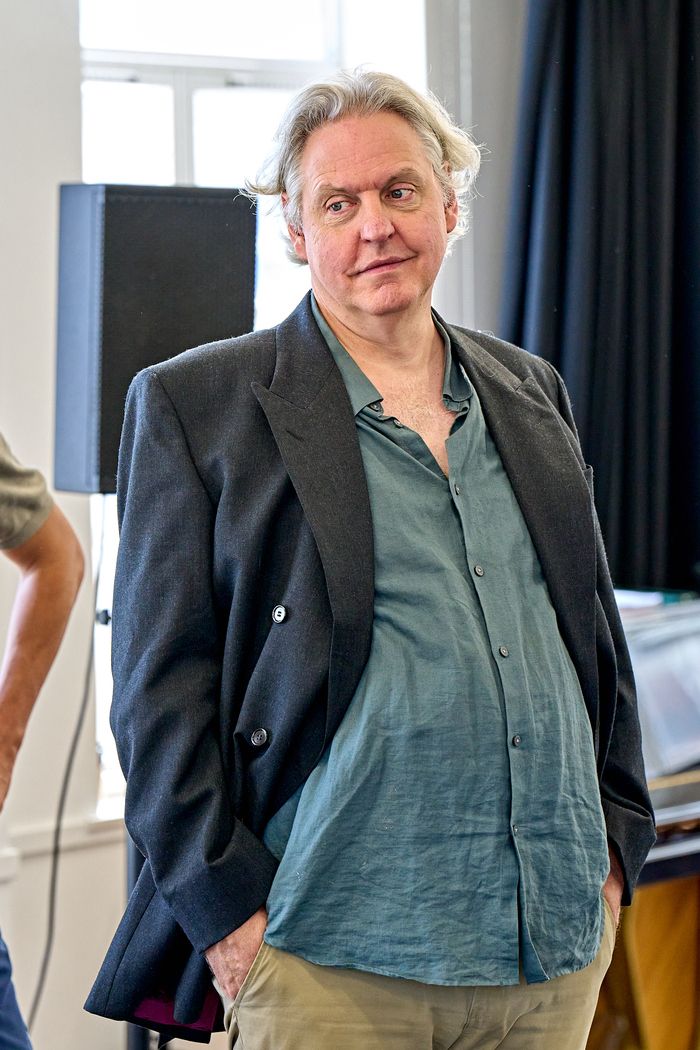 Photos: Rehearsal Underway For the UK Tour of MURDER ON THE ORIENT EXPRESS — photo 4 of 22