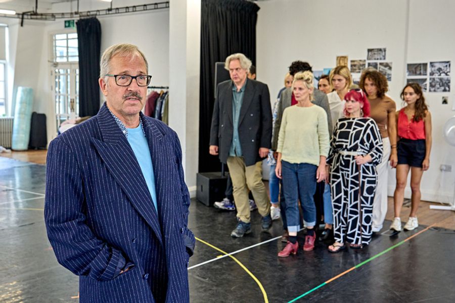 Photos: Rehearsal Underway For the UK Tour of MURDER ON THE ORIENT EXPRESS Image