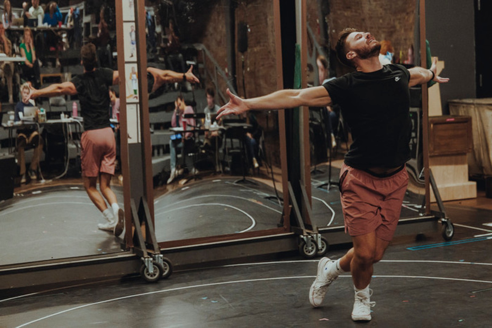 Photos: In Rehearsals for Marla Mindelle's THE BIG GAY JAMBOREE — photo 11 of 13