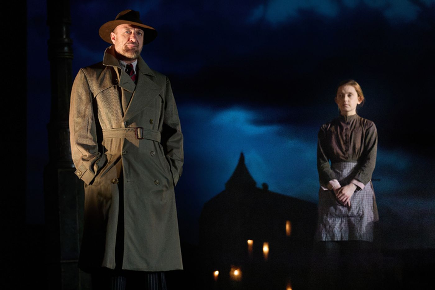 Photos: AN INSPECTOR CALLS is Now on UK Tour  Image