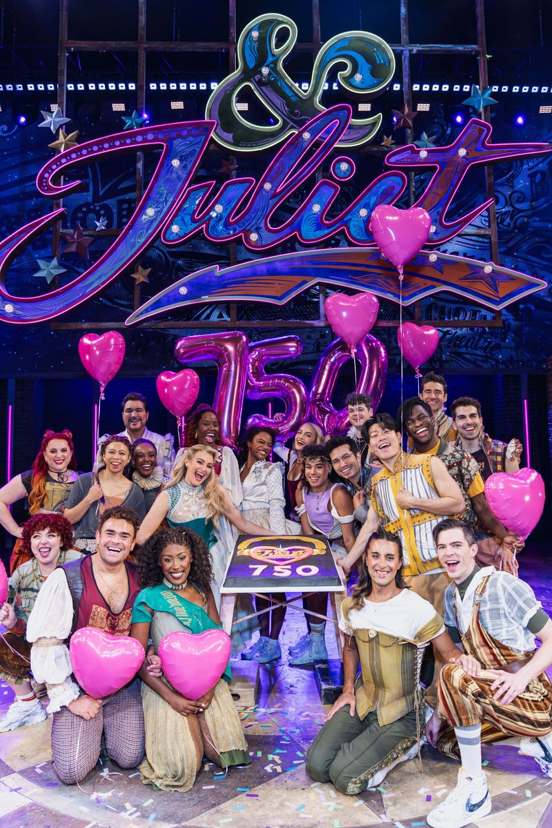 Photos: & JULIET Celebrates 750 Performances On Broadway — photo 5 of 20