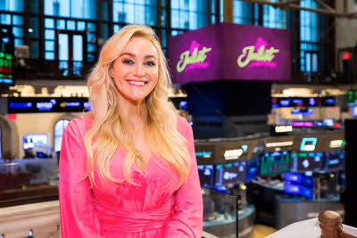 Betsy Wolfe Photo