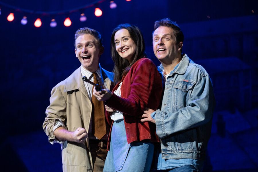 Photos: BLOOD BROTHERS UK Tour Image
