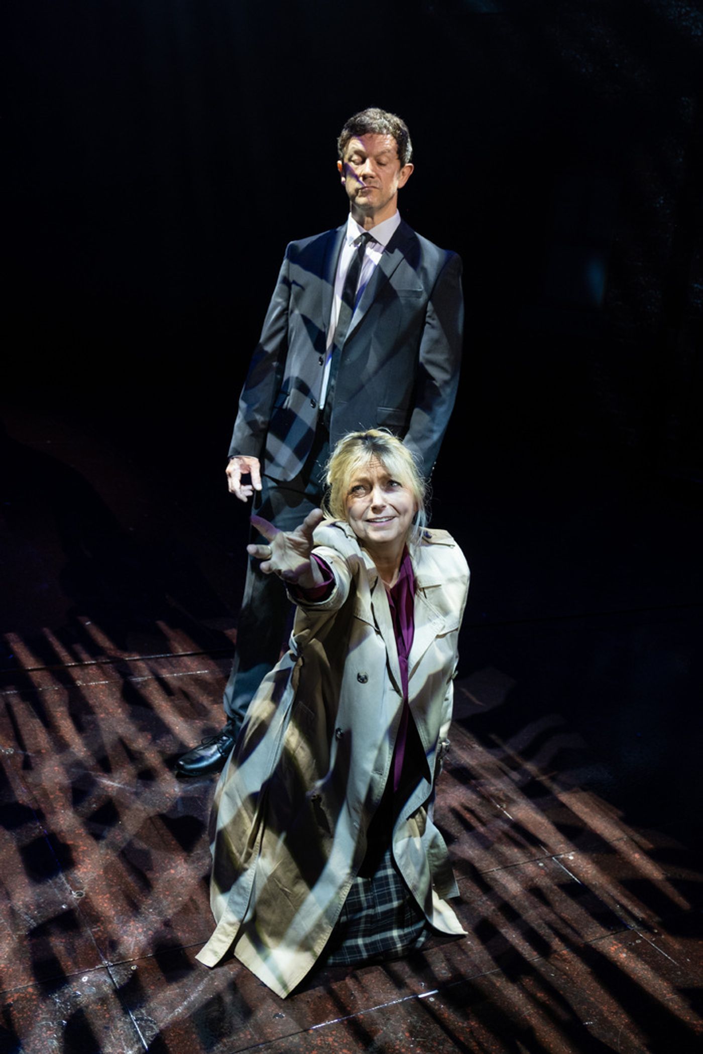 Photos: BLOOD BROTHERS UK Tour Photos: BLOOD BROTHERS UK Tour Image