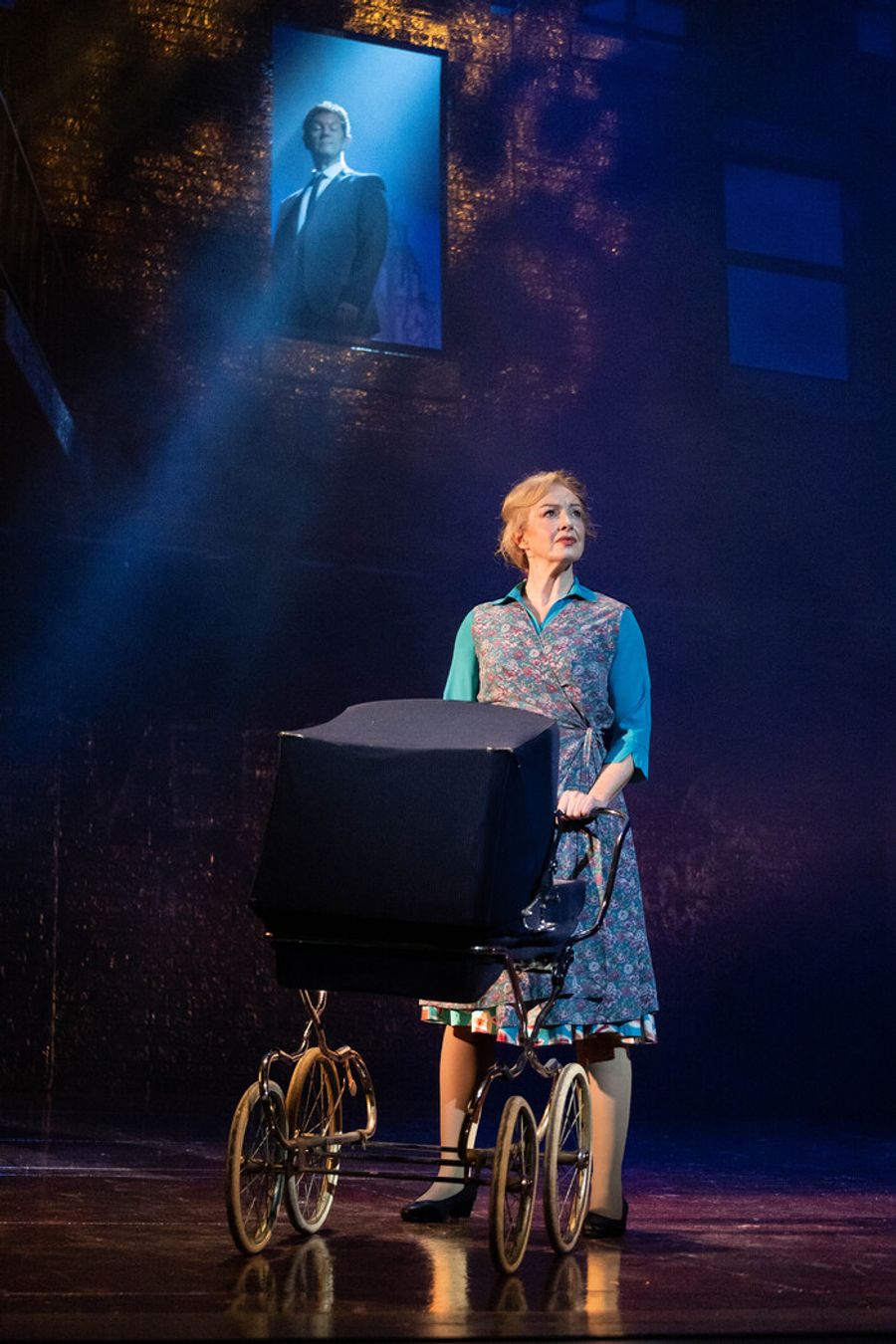 Photos: BLOOD BROTHERS UK Tour Image