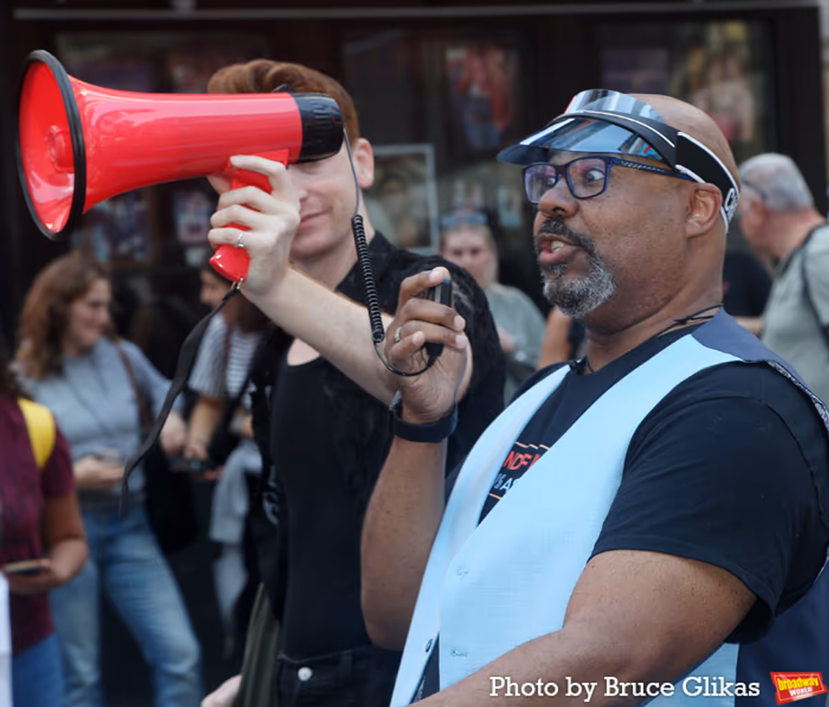 James Monroe Iglehart at Photos: A WONDERFUL WORLD Cast Parades to Studio 54