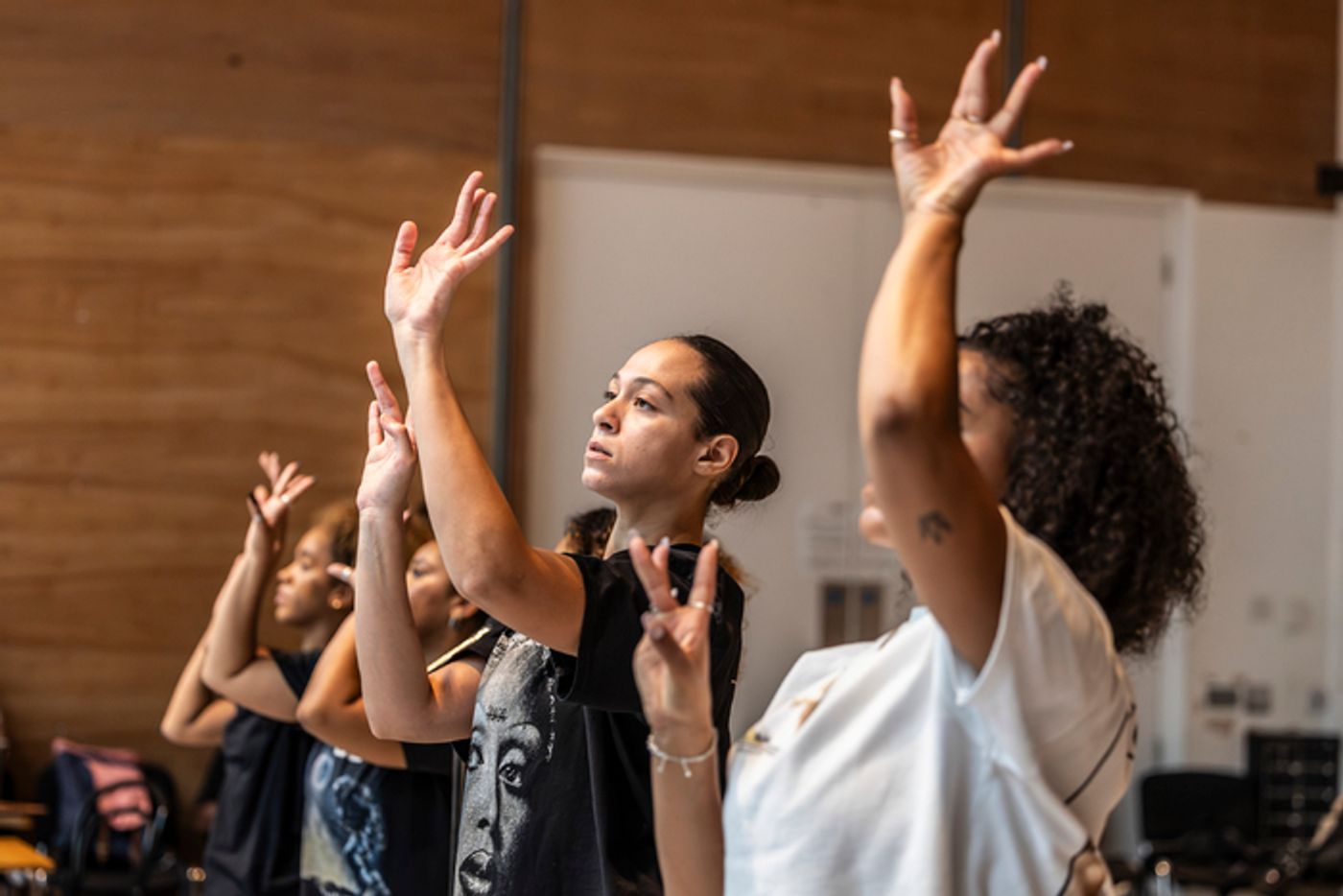 Photos: In Rehearsal for the UK Premiere of New Shakespeare-Inspired Musical, PLAY ON!  Image