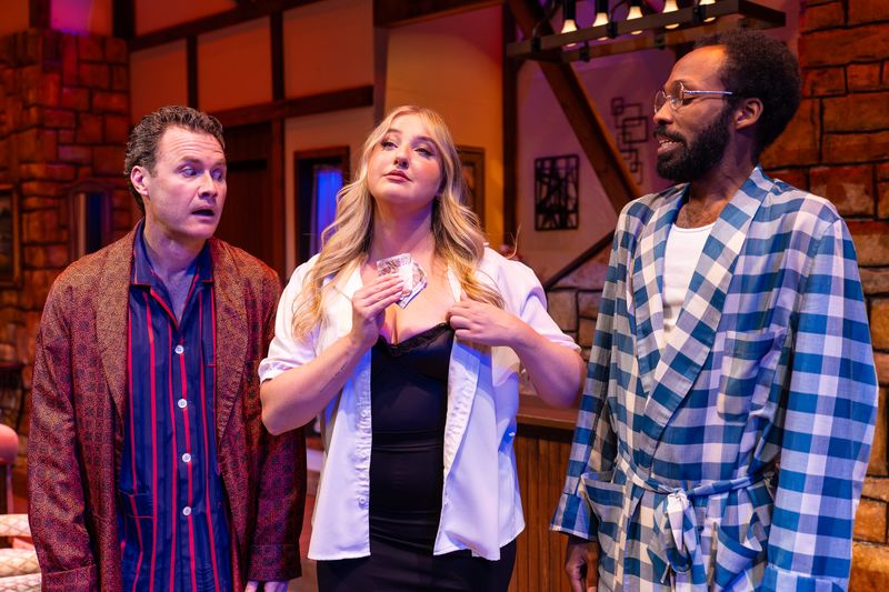 Photos: DON'T DRESS FOR DINNER at Laguna Playhouse — photo 5 of 20