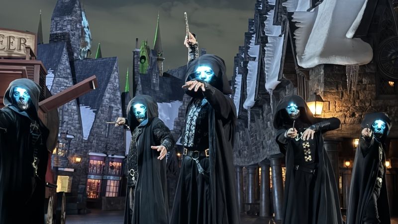 特集:USJでAdo隊長とゾンビに挑む!昼も夜も止まらないハロウィーンの熱狂 Image