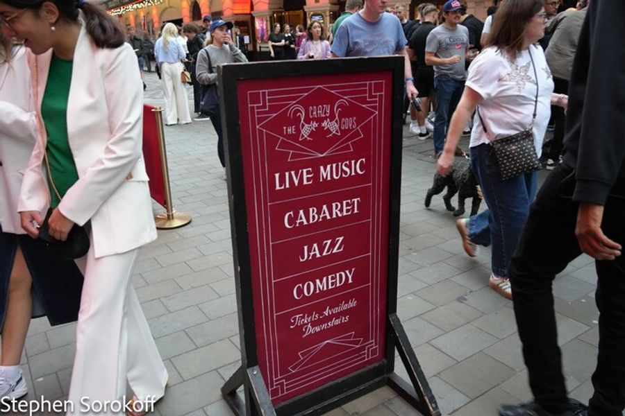 PHOTOS: AN AMERICAN IN LONDON Hugh Panaro Makes Crazy Coqs Debut Image