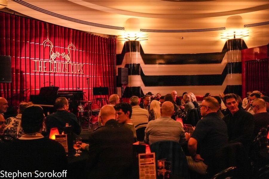 PHOTOS: AN AMERICAN IN LONDON Hugh Panaro Makes Crazy Coqs Debut Image
