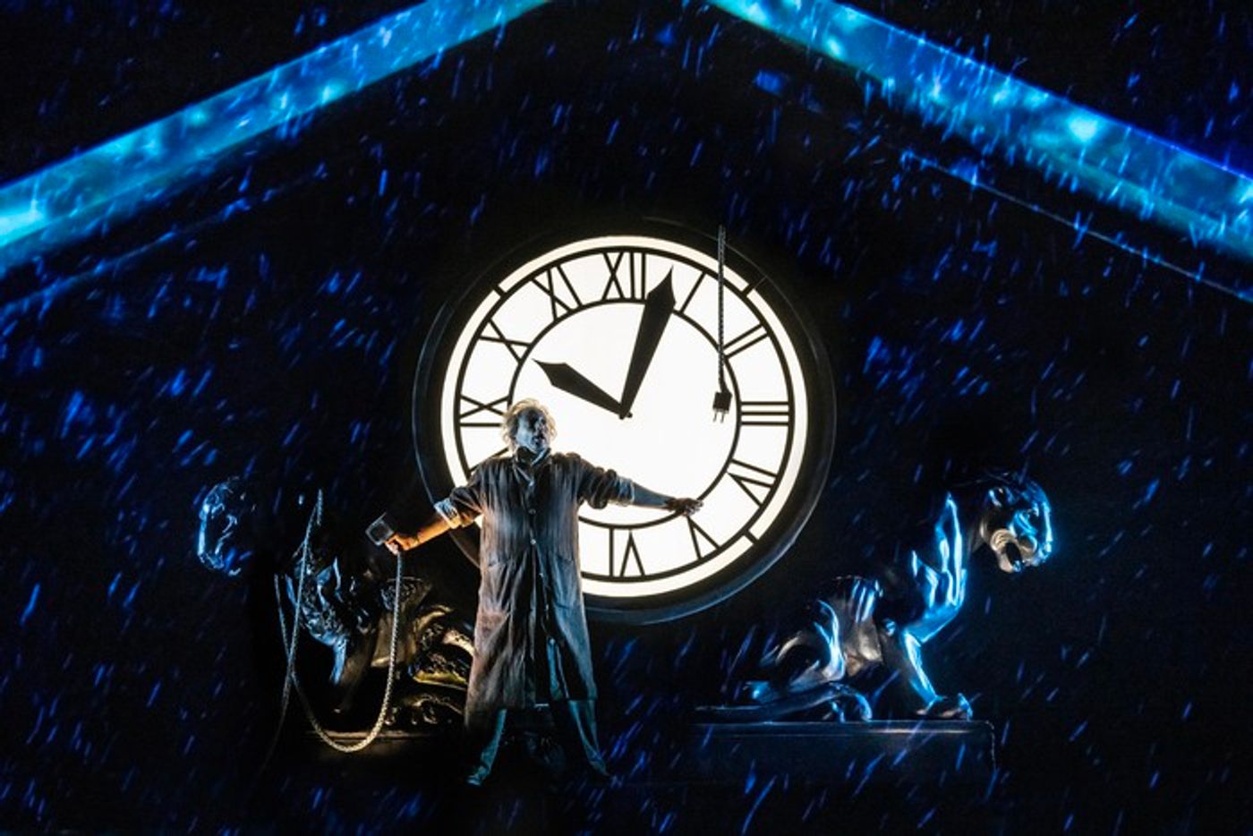 Photos: Vasco Emauz, Cory English, and More Lead BACK TO THE FUTURE in the West End  Image