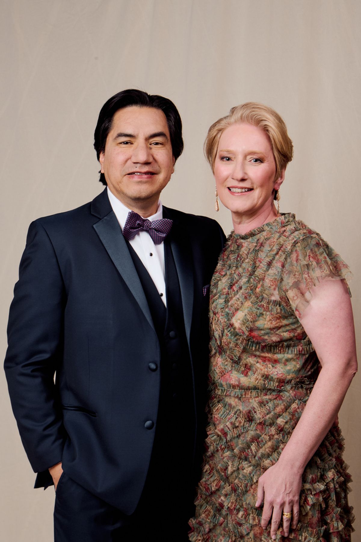 Heather Hitchens, Felix Cisneros