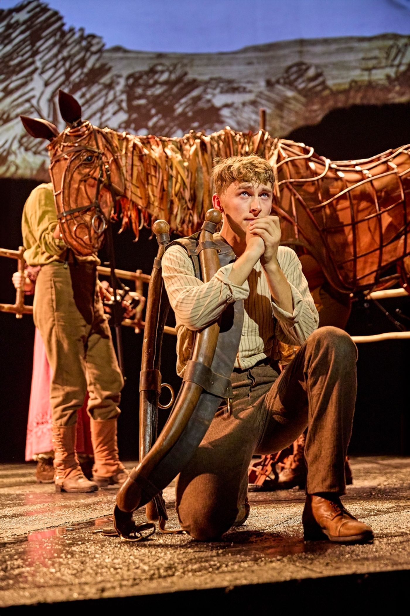 Photos: UK and Ireland Tour of WAR HORSE  Image