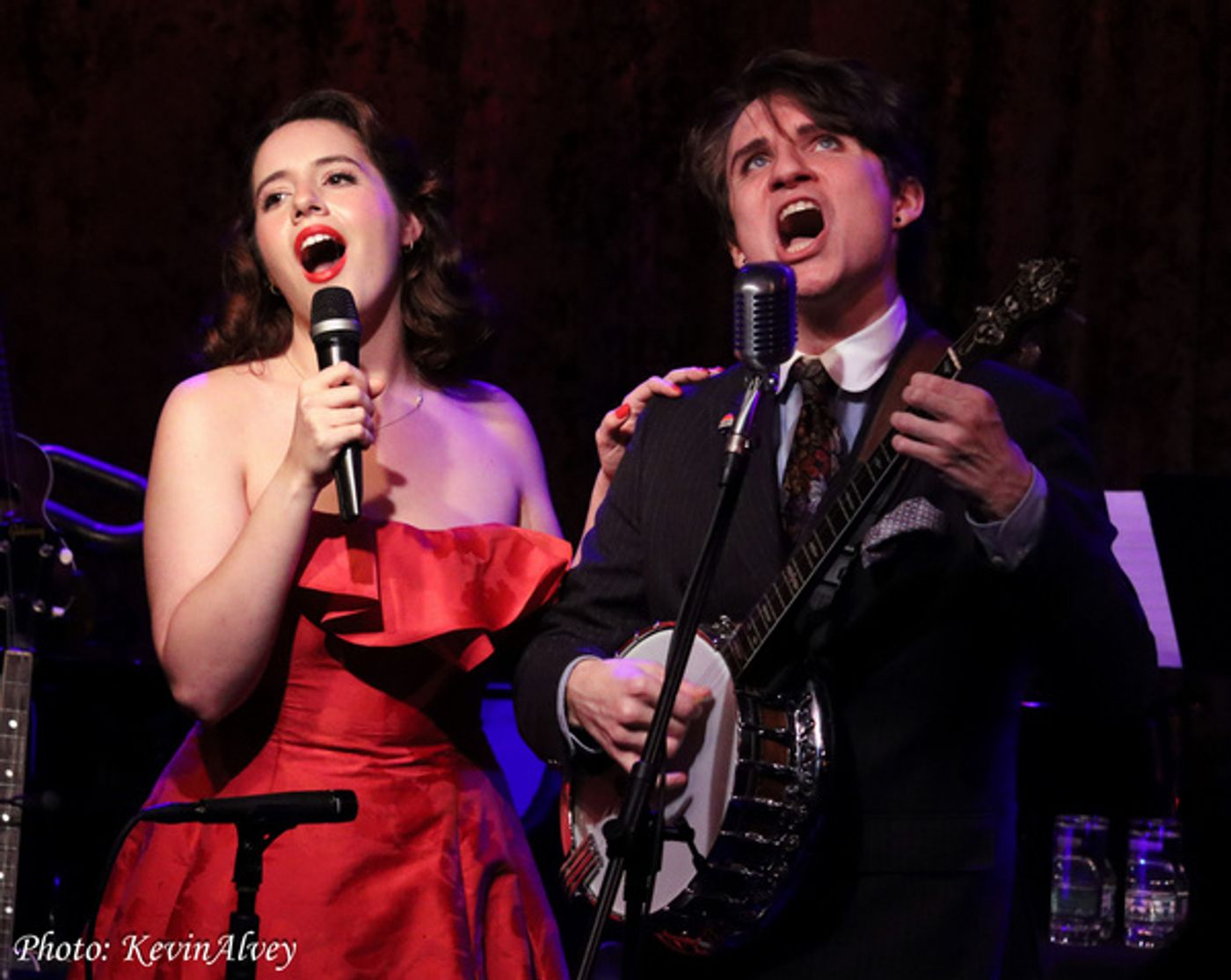 Photos: Bryce Edwards Brings Another Frivolity Hour To Birdland  Image