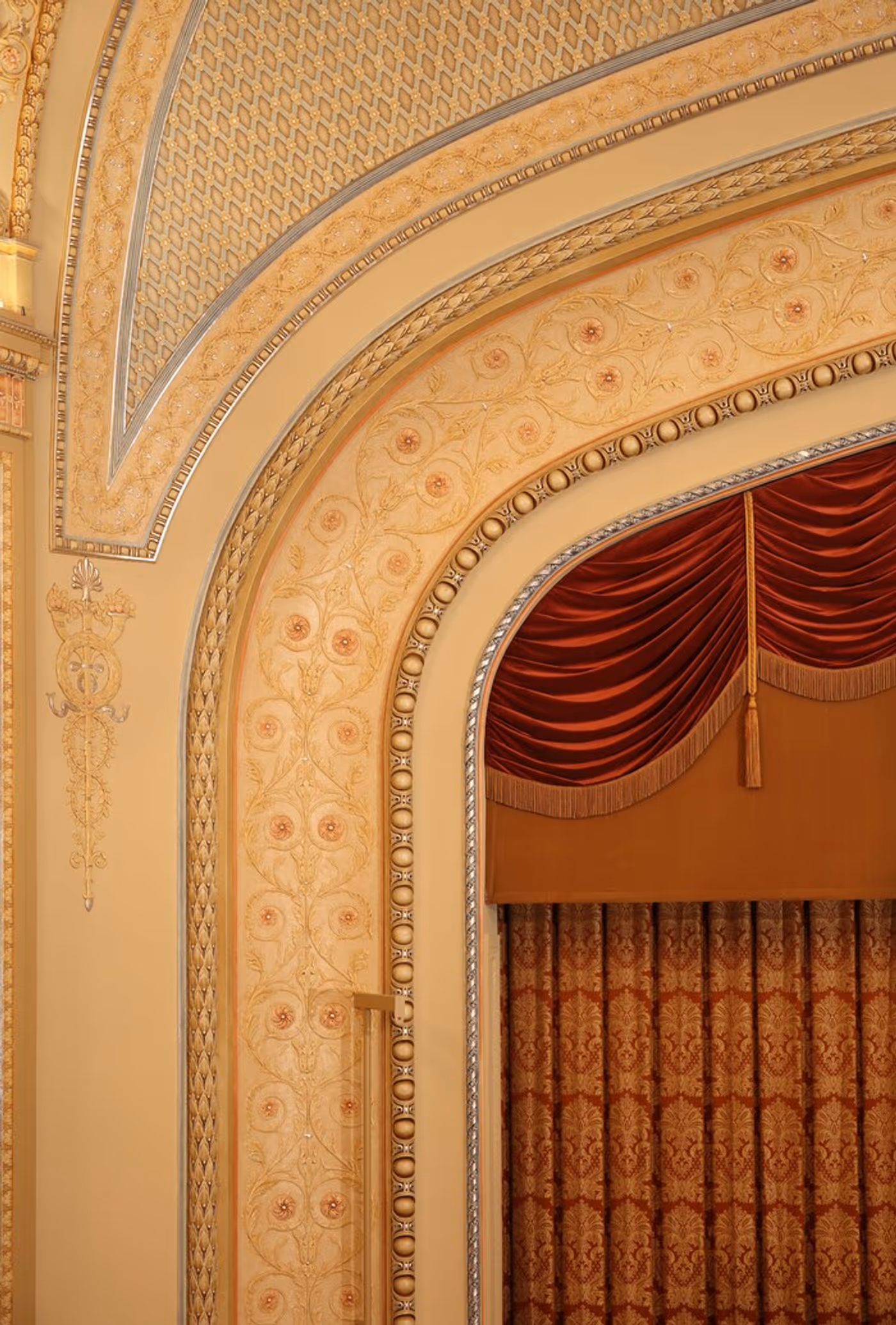 Photos: First Look Inside the Newly-Restored Majestic Theatre  Image
