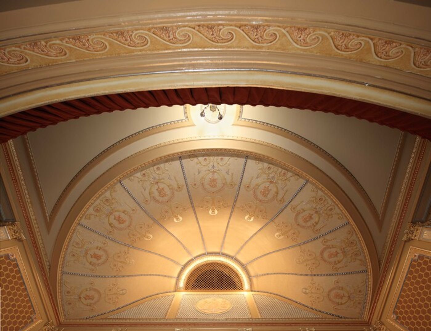 Photos: First Look Inside the Newly-Restored Majestic Theatre  Image