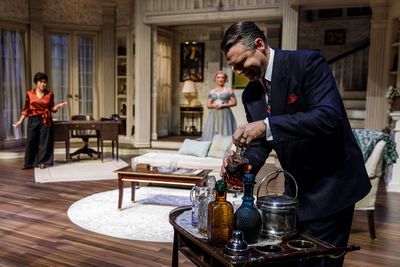 Shannon Williams, Brooke Turner, and Josh Innerst in Dial M for Murder at Pittsburgh  Photo