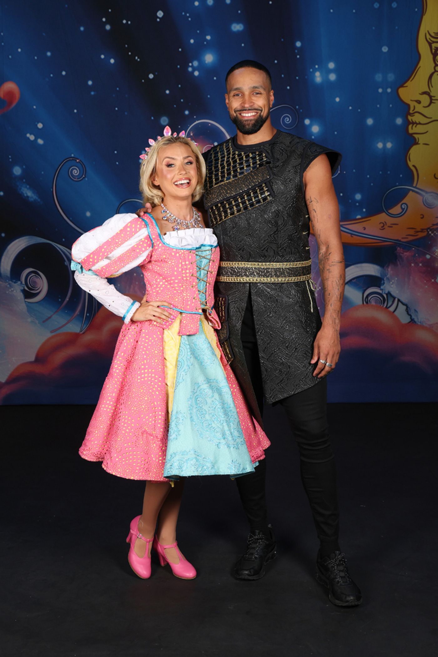 Photos: Meet the Cast of JACK AND THE BEANSTALK Panto at Southampton's Mayflower Theatre Photos: Meet the Cast of JACK AND THE BEANSTALK Panto at Southampton's Mayflower Theatre Image