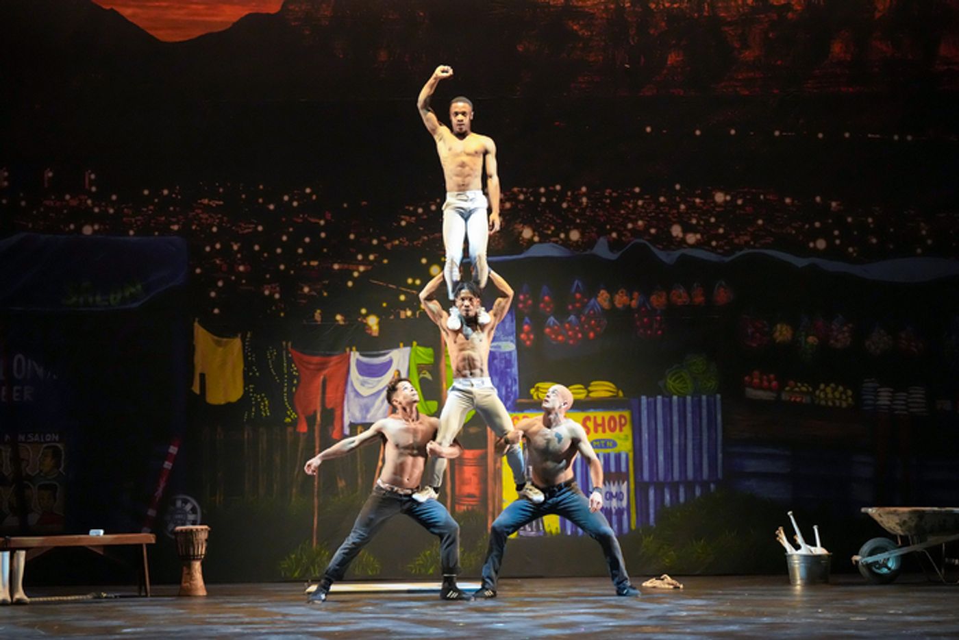 Photos: MOYA by Zip Zap Circus at Children's Theatre Company  Image
