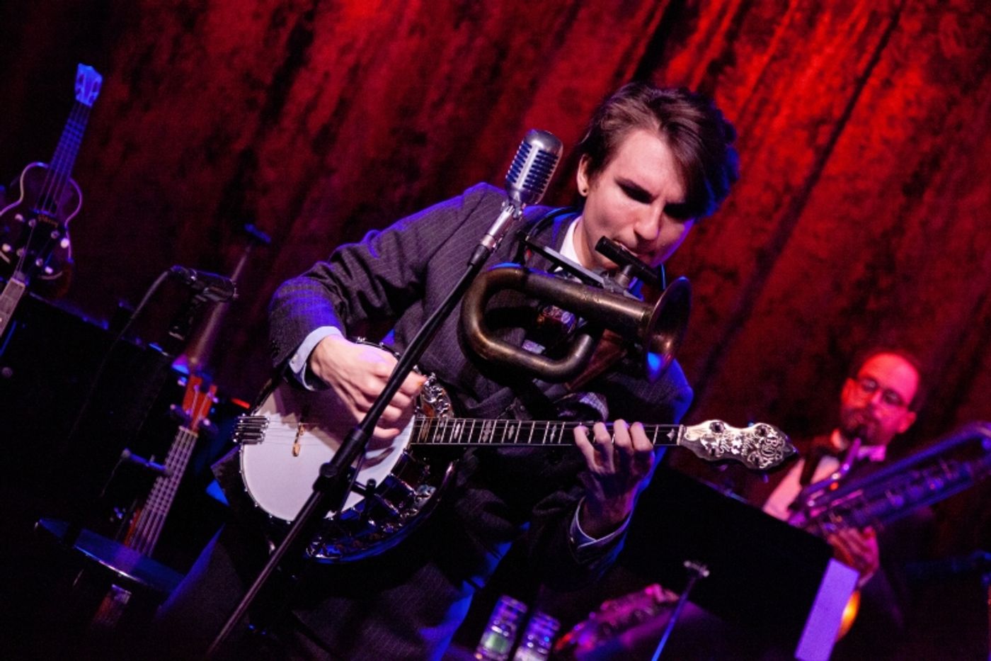 Review: THE BRYCE EDWARDS FRIVOLITY HOUR Packs Birdland  Image