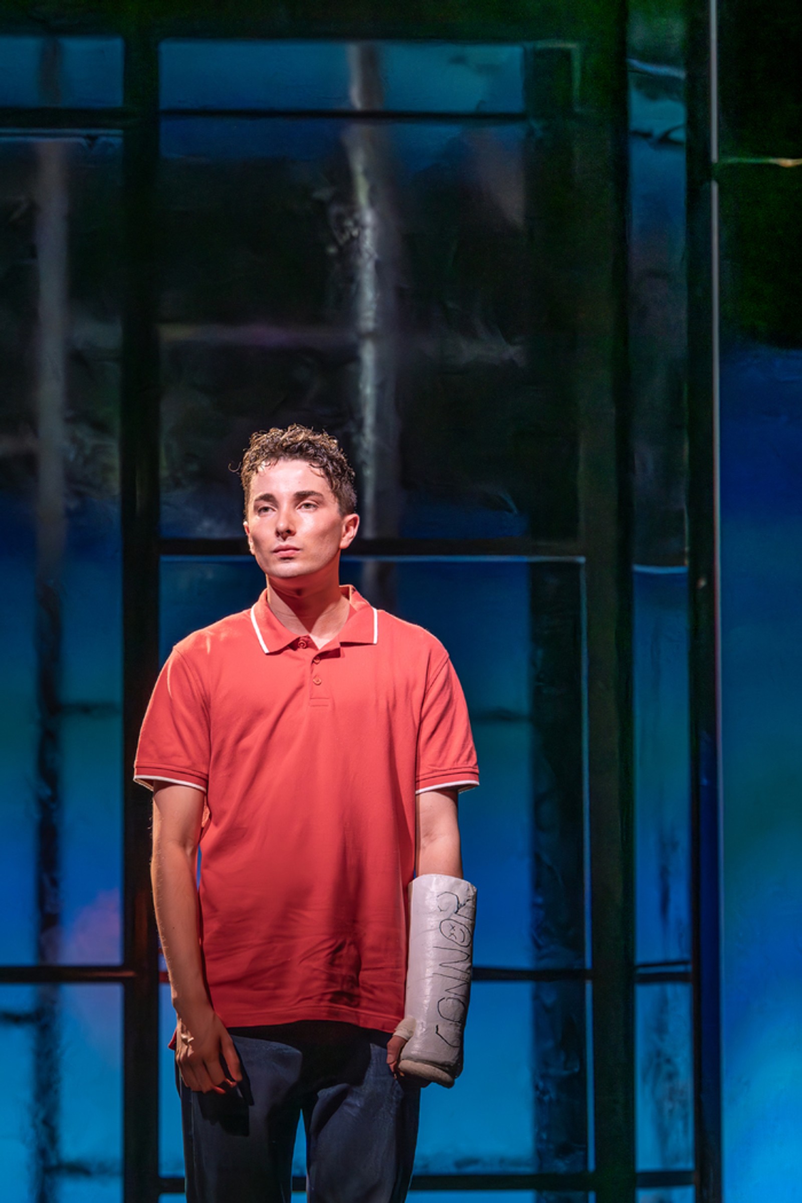 Photos: DEAR EVAN HANSEN Kicks Off New UK Tour — photo 4 of 16