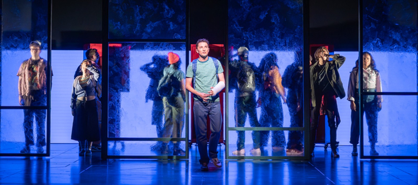 Photos: DEAR EVAN HANSEN Kicks Off New UK Tour — photo 6 of 16