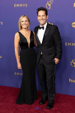 Julie Rudd and Paul Rudd Photo