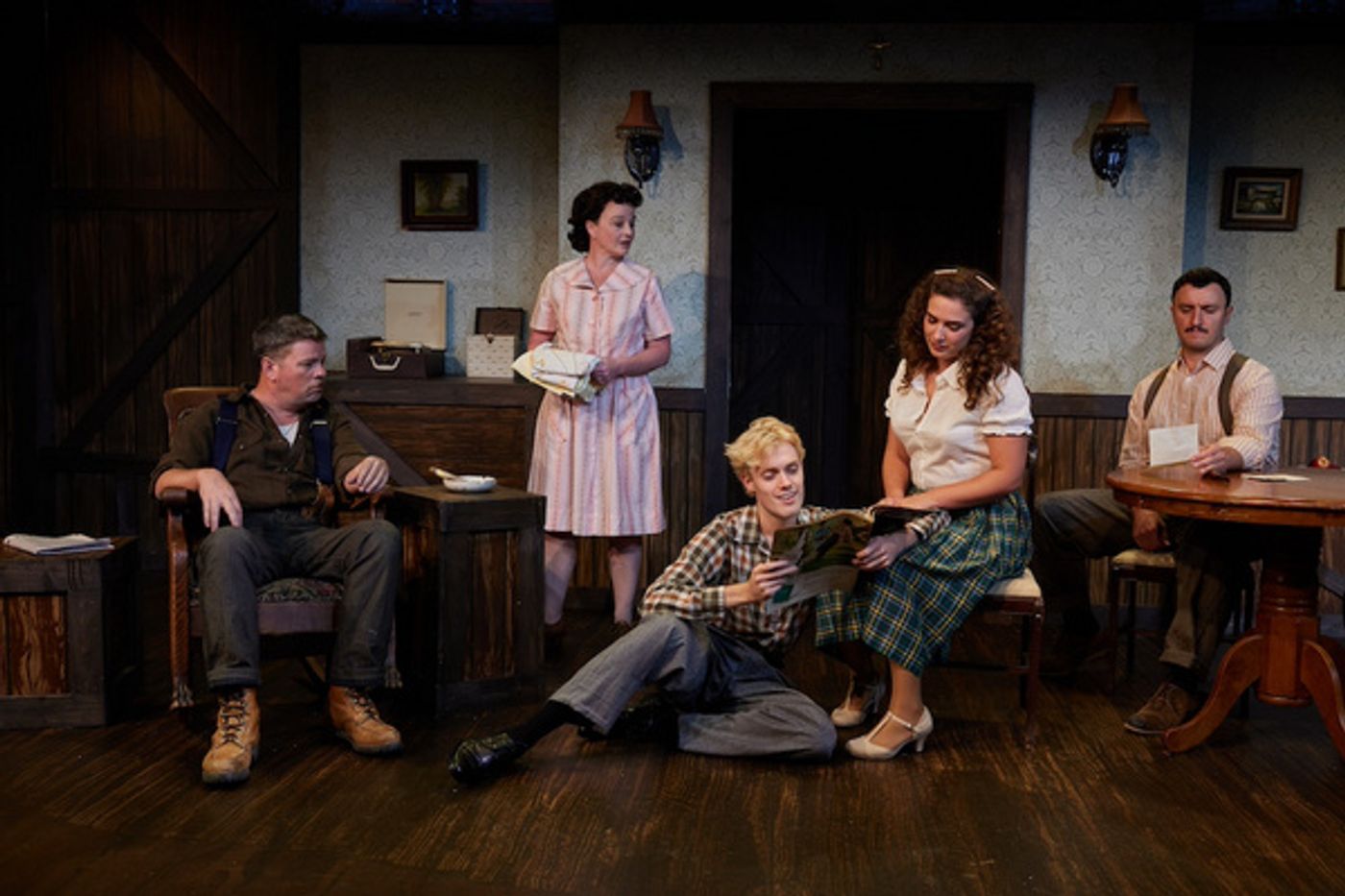 Photos: A VIEW FROM THE BRIDGE Extended At North Coast Repertory Theatre  Image