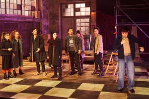 Lucia Ambrosini, Noemí Gallego, Andro Crespo, Núria Sánchez, Raúl Ortiz, Erika Bleda, Juls Sosa e Iván Amigo @ BroadwayWorld Lucia Ambrosini, Noemí Gallego, Andro Crespo, Núria Sánchez, Raúl Ortiz, Erika Bl Photo