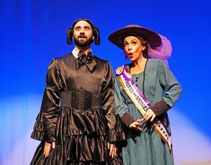 CHRIS COLLINS-PISANO and JENNY LEE STERN @ BroadwayWorld CHRIS COLLINS-PISANO and JENNY LEE STERN Photo