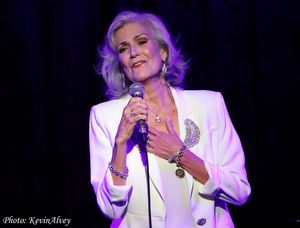 Karen Mason @ BroadwayWorld Karen Mason Photo