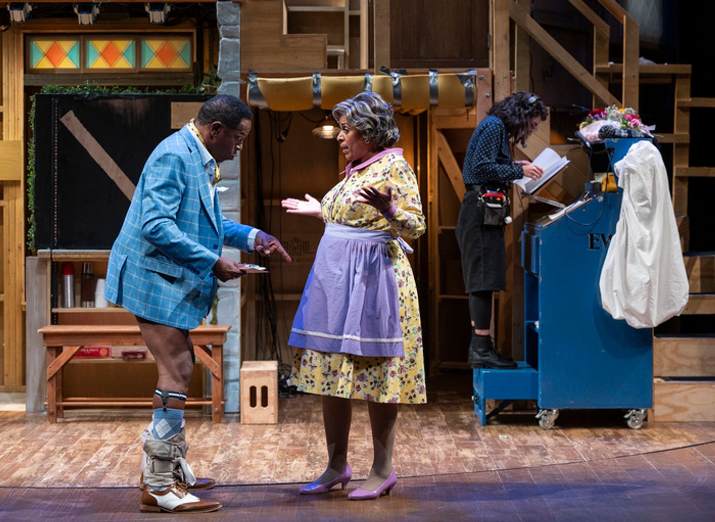 Photos: NOISES OFF at Steppenwolf Theatre Company Photos: NOISES OFF at Steppenwolf Theatre Company Image