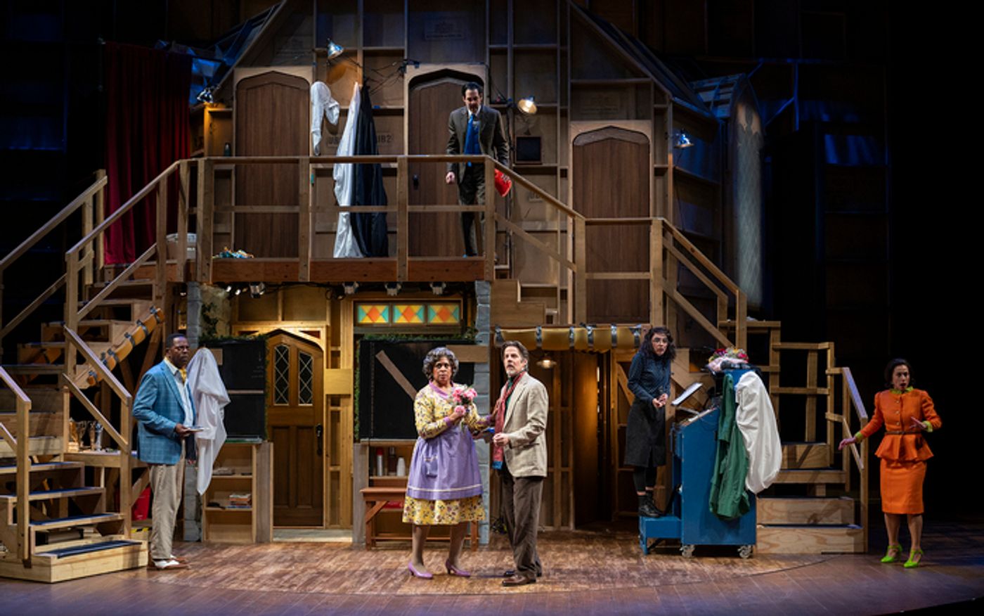 Photos: NOISES OFF at Steppenwolf Theatre Company Photos: NOISES OFF at Steppenwolf Theatre Company Image
