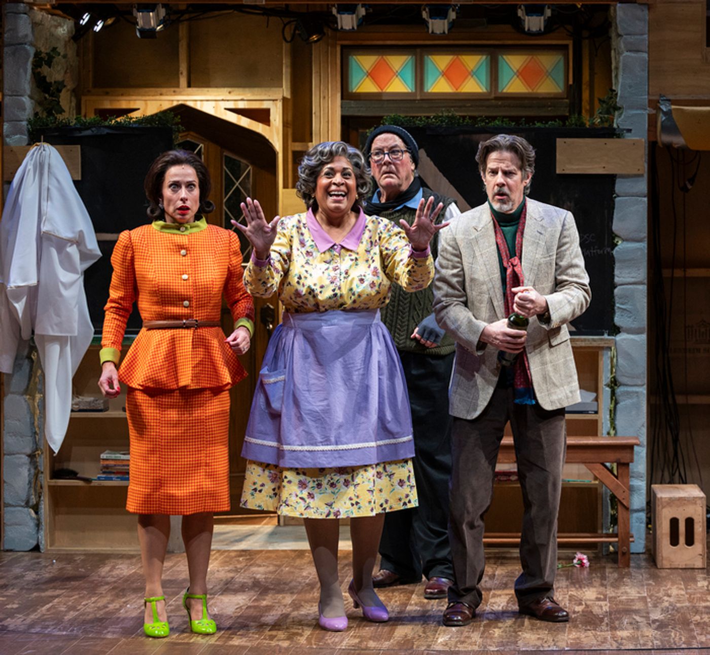 Photos: NOISES OFF at Steppenwolf Theatre Company Photos: NOISES OFF at Steppenwolf Theatre Company Image