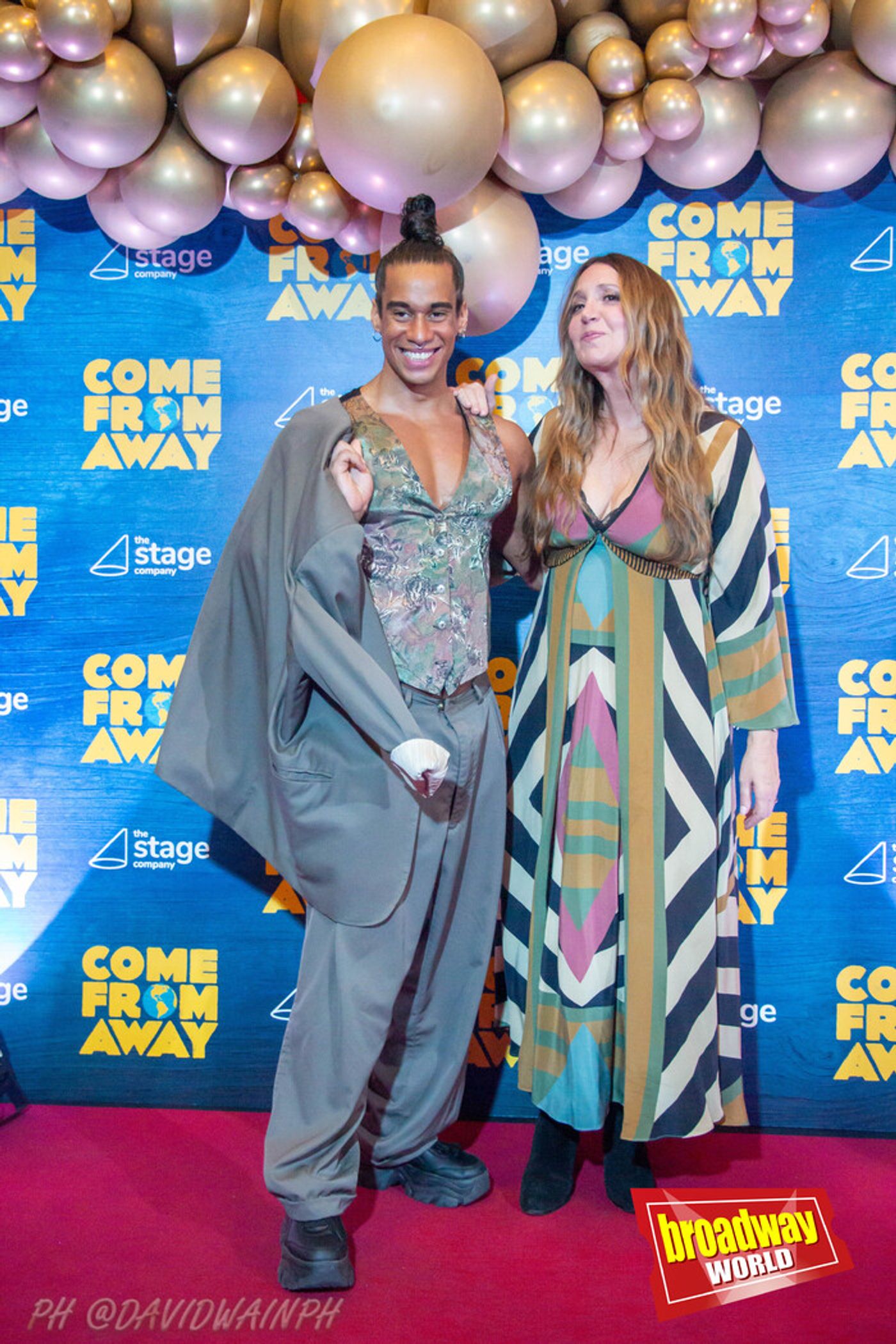 PHOTOS: Noche de estreno VIP de COME FROM AWAY en el Marquina de Madrid PHOTOS: Noche de estreno VIP de COME FROM AWAY en el Marquina de Madrid Image