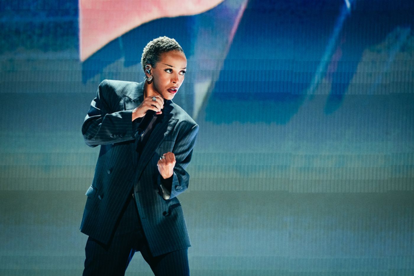 Photos: Gwen Stefani, Doja Cat, & More at The 2024 iHeartRadio Music Festival  Image