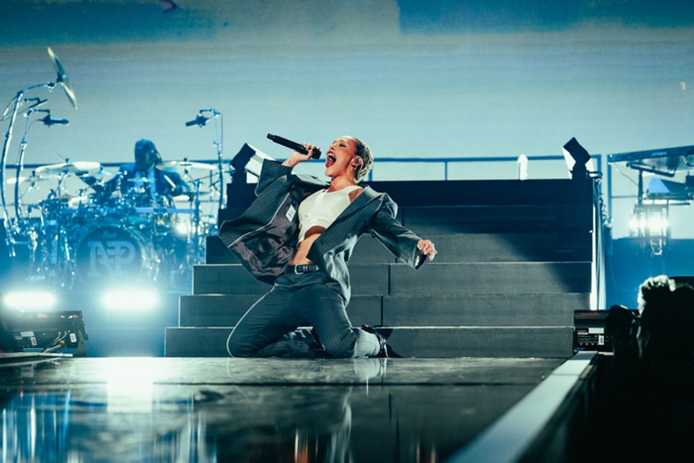 Photos: Gwen Stefani, Doja Cat, & More at The 2024 iHeartRadio Music Festival  Image