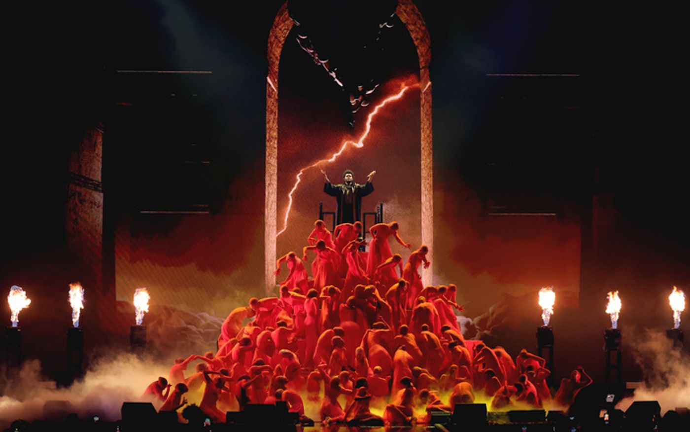 Photos: Gwen Stefani, Doja Cat, & More at The 2024 iHeartRadio Music Festival  Image