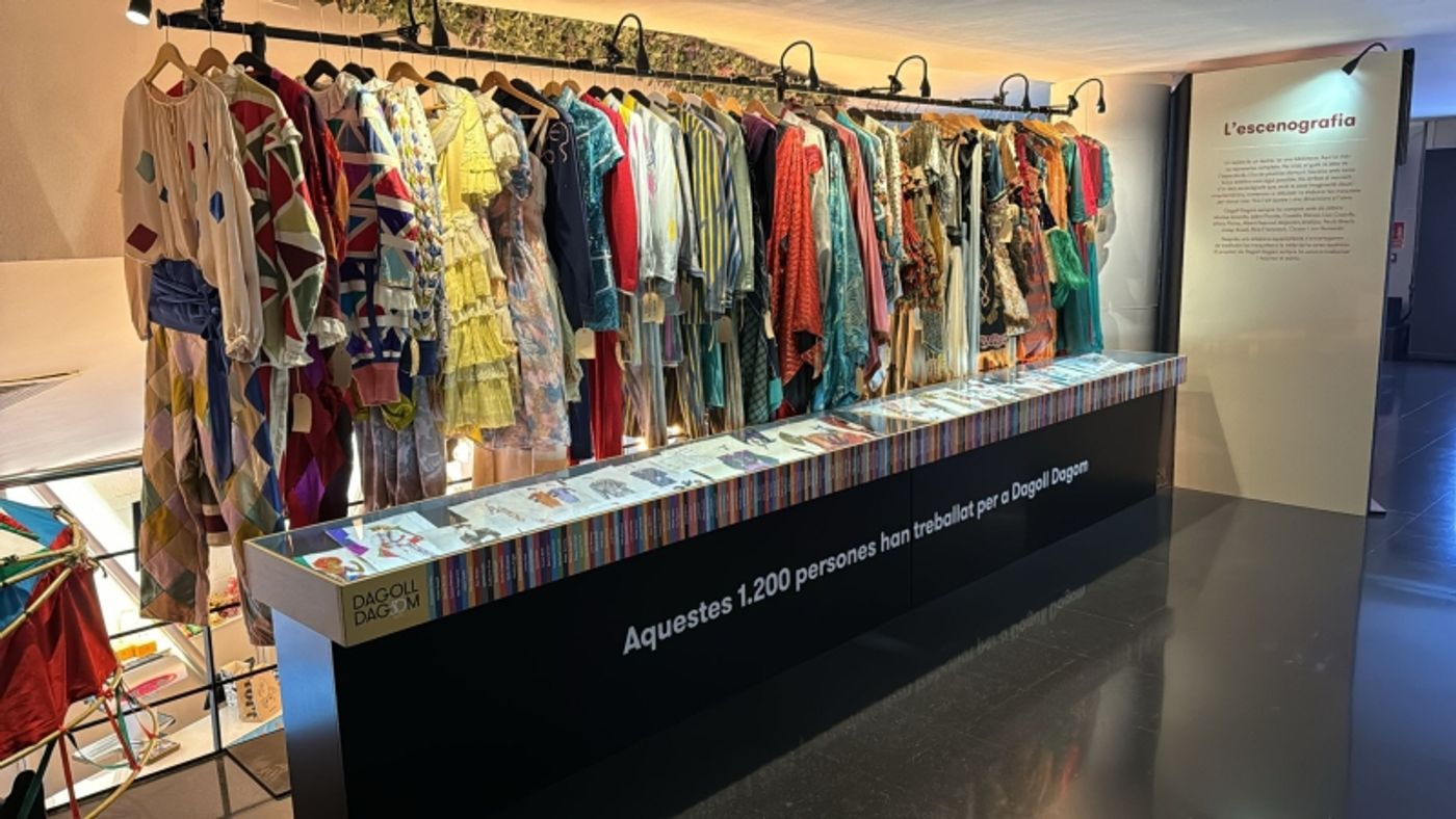 La exposición de los 50 años de DAGOLL DAGOM abre sus puertas por La Mercè La exposición de los 50 años de DAGOLL DAGOM abre sus puertas por La Mercè Image