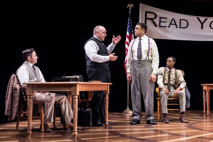 Photos/Video: INHERIT THE WIND Extended At Goodman Theatre — photo 4 of 10