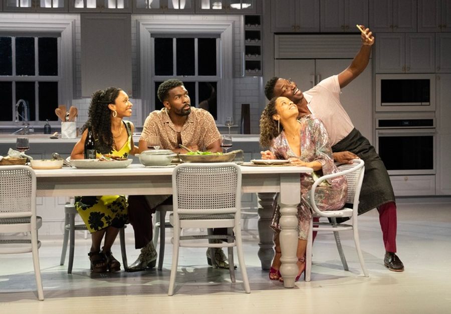 Photos: GOOD BONES at The Public Theater Image